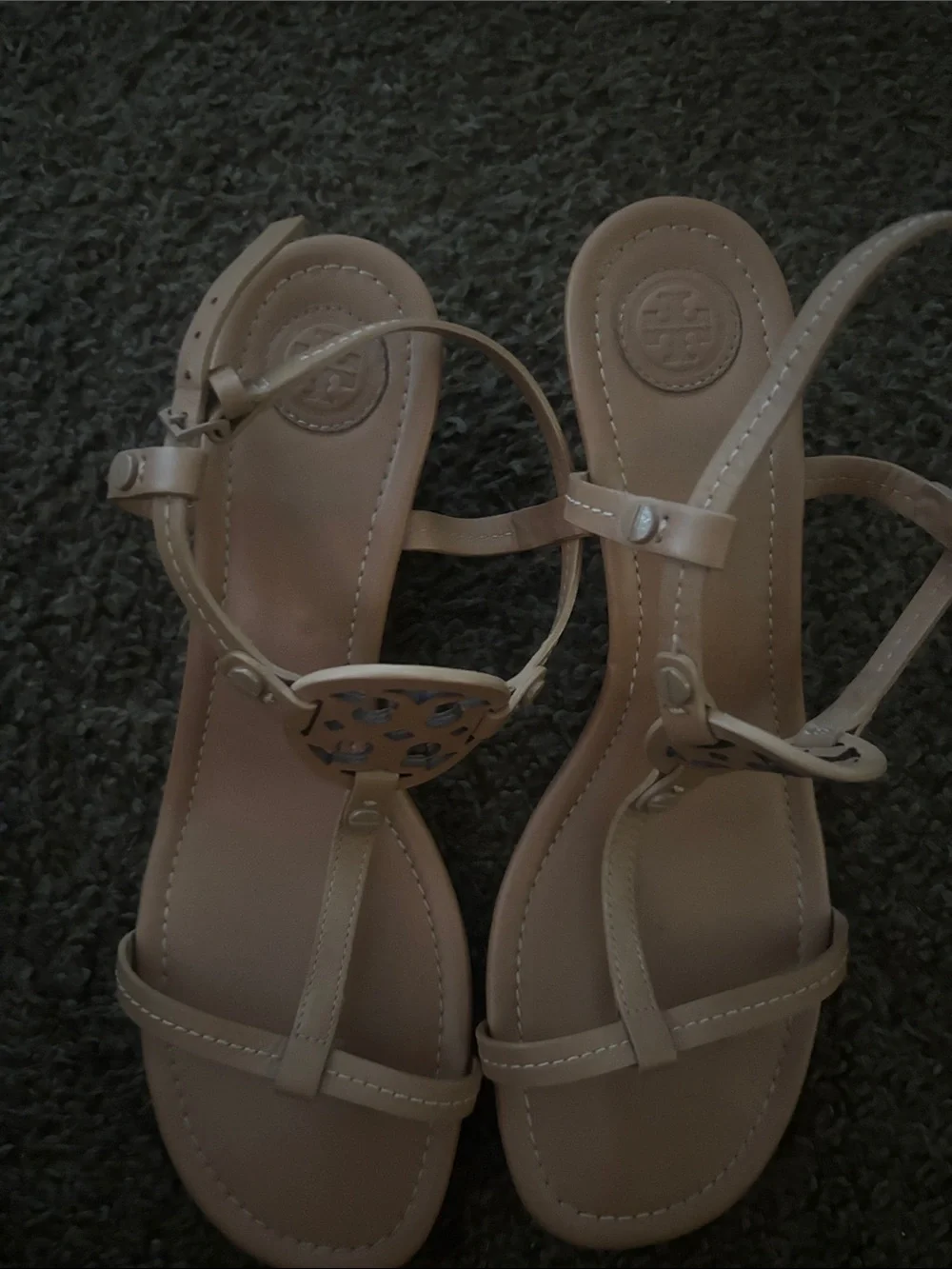 Tory Burch Leather Logo T-Strap Sandals in Beige